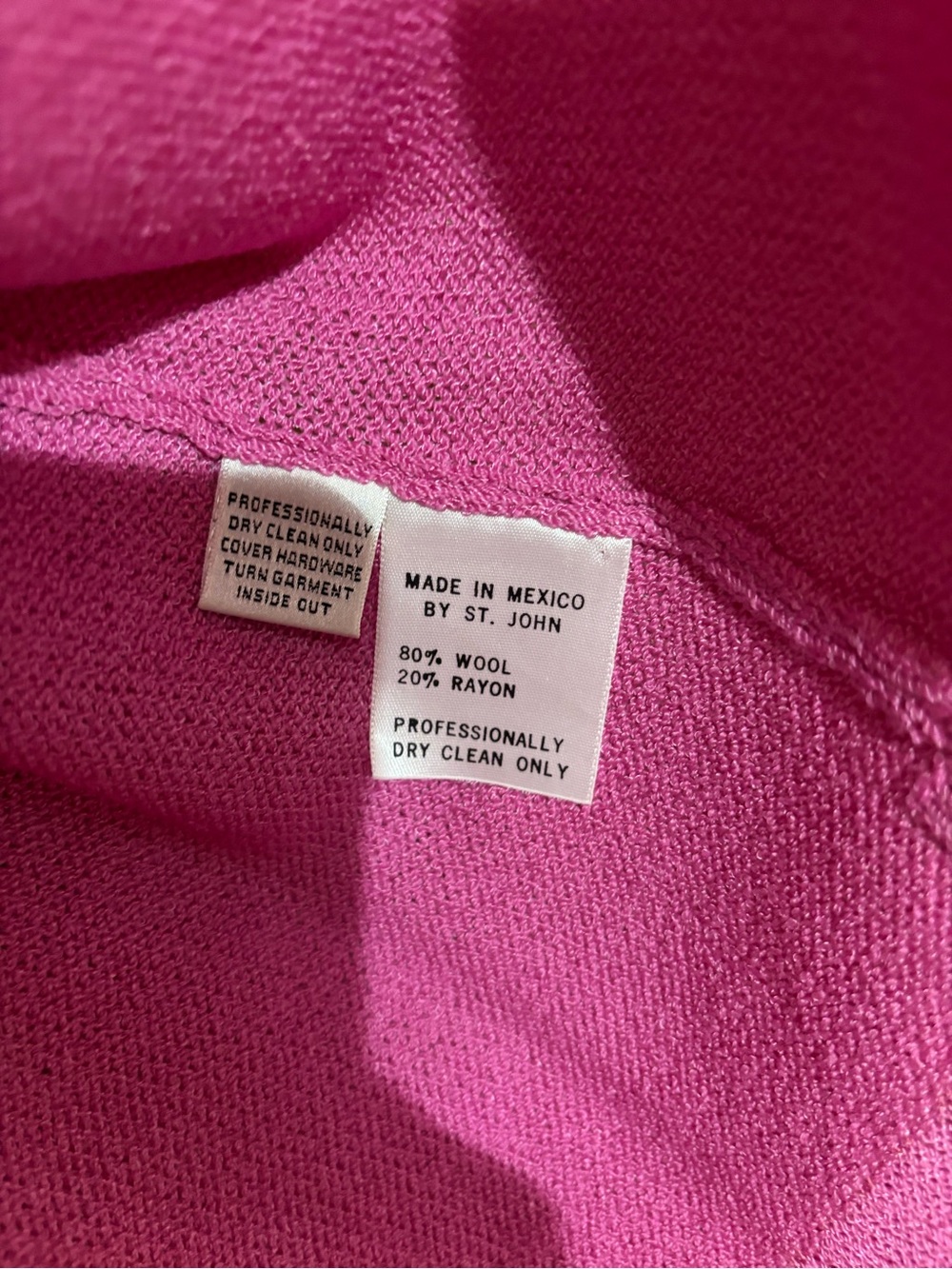 St. John Sport rounded crew Neck Sleeveless  pink Sweater - Picture 4 of 4
